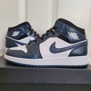 Size 7Y Jordan 1 Mid GS Armory Navy